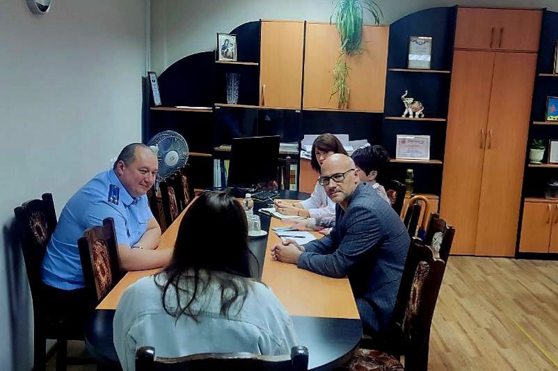 Вопросы трудового законодательства, гарантий работникам, воспитывающим детей, поднимали граждане на правовом приеме в Быхове и Славгороде