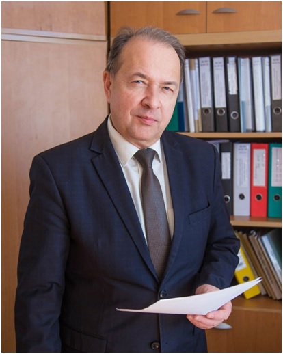 Сила общества основана на единстве — Суслов