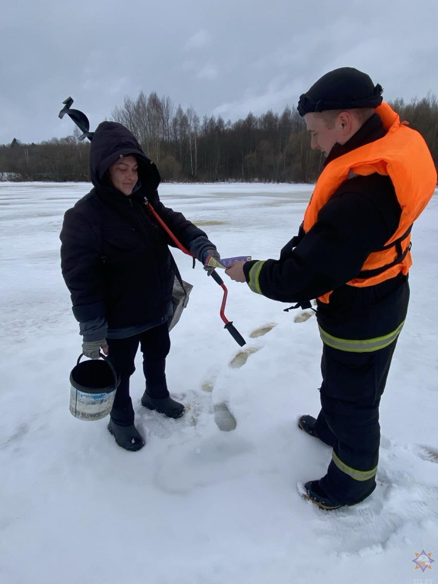 Профилактическая акция «Зимний патруль» продолжается у водоемов Бобруйщины