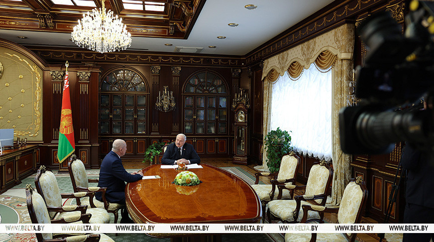 Александр Лукашенко рассказал о причинах выбора Караева на пост руководителя Гродненской области
