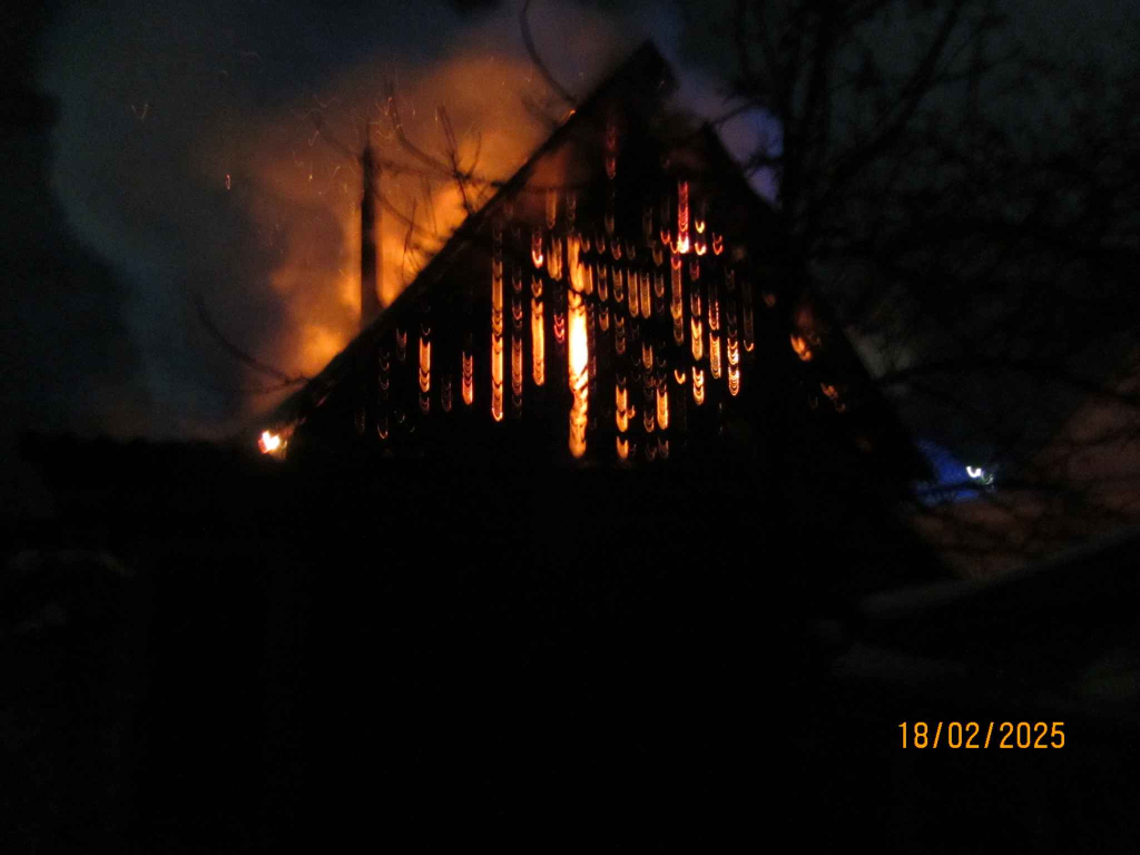 Пожар на переулке Репина тушили в Бобруйске