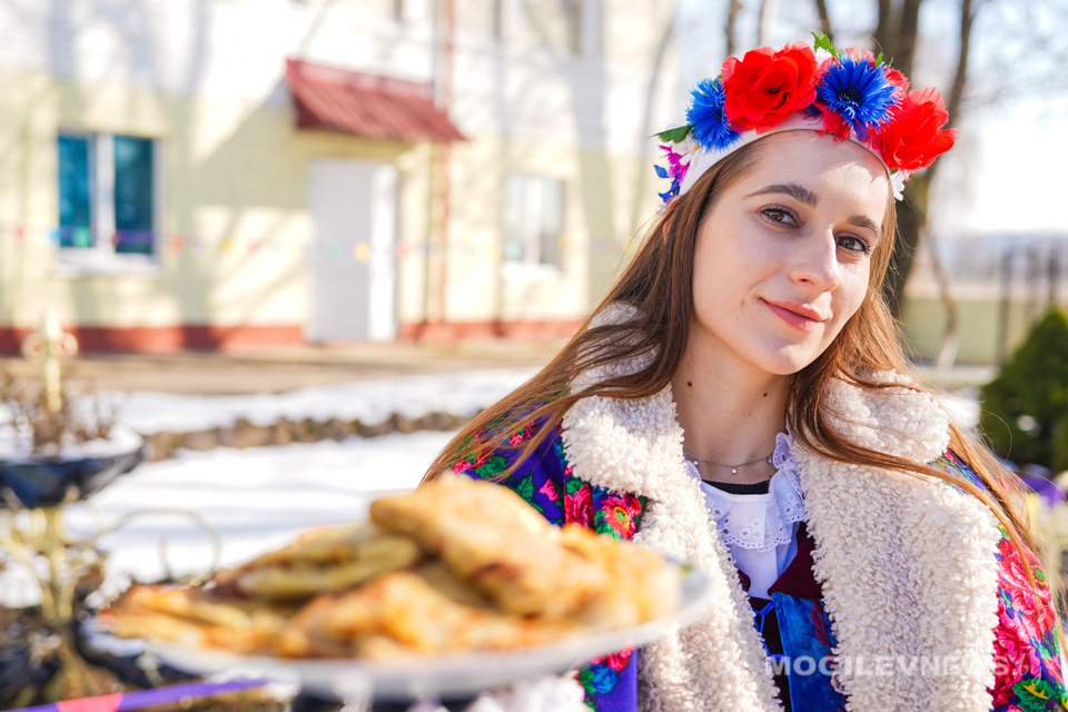 Могилевские военнослужащие отметили начало Масленицы. Фото