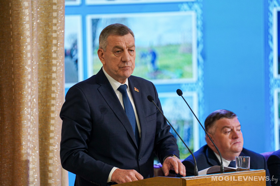 Представители Управления делами Президента Республики Беларусь провели профориентационную встречу для учащихся старших классов Шкловского района. Фото