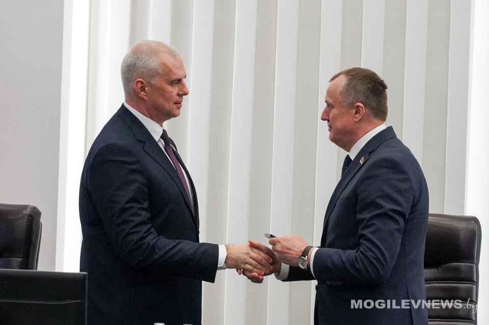 Сергей Чертков вступил в должность председателя Могилевского городского исполнительного комитета. Фото