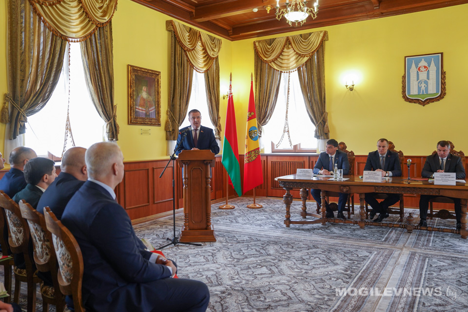 В Могилеве торжественно открыли II Региональный форум «Местное самоуправление в Могилевской области: Инициатива. Единство. Действие. Результат». Фото