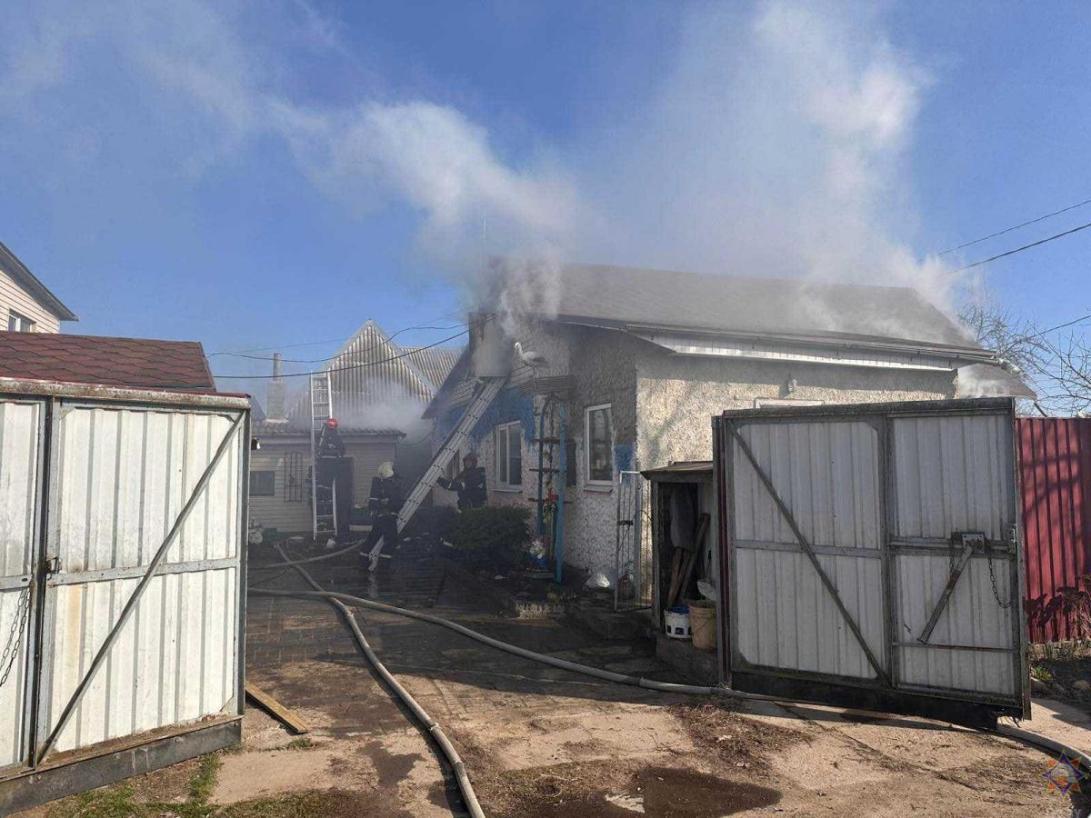 На Большой Чаусской в Могилеве горел дом