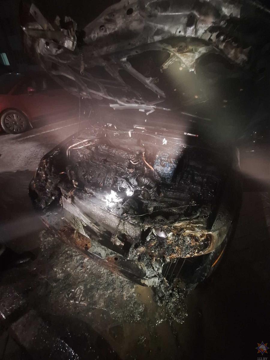 Пожар автомобиля Mazda тушили в Могилеве