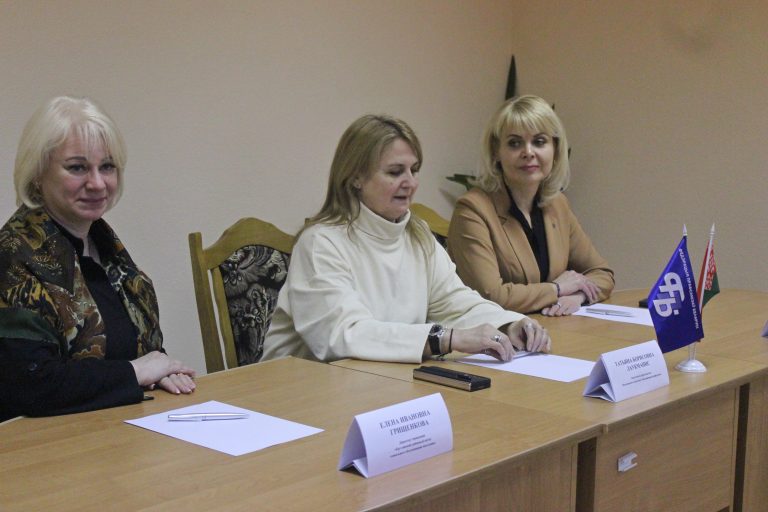 Электоральную кампанию обсудили профсоюзные лидеры с работниками Круглянского РЦСОН