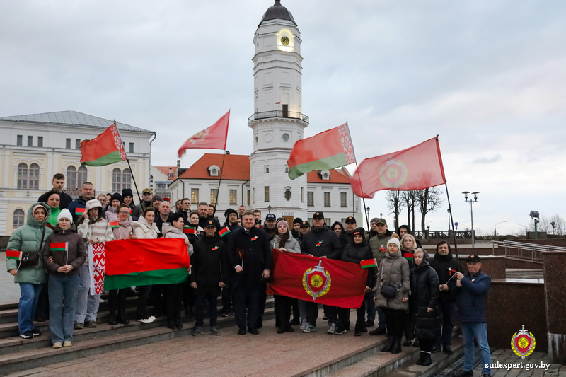 Патриотический автопробег в честь Дня Конституции совершили могилевские эксперты