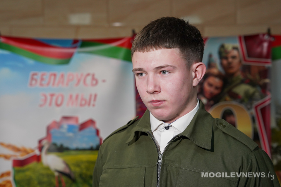 Впервые голосующий Дмитрий Паферов: «Я выбираю уверенность в завтрашнем дне». Фото