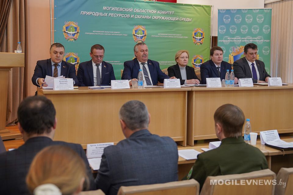 На пресс-конференции в Могилевском областном комитете природных ресурсов и охраны окружающей среды обсудили планируемые мероприятия в регионе в рамках Года благоустройства. Фото