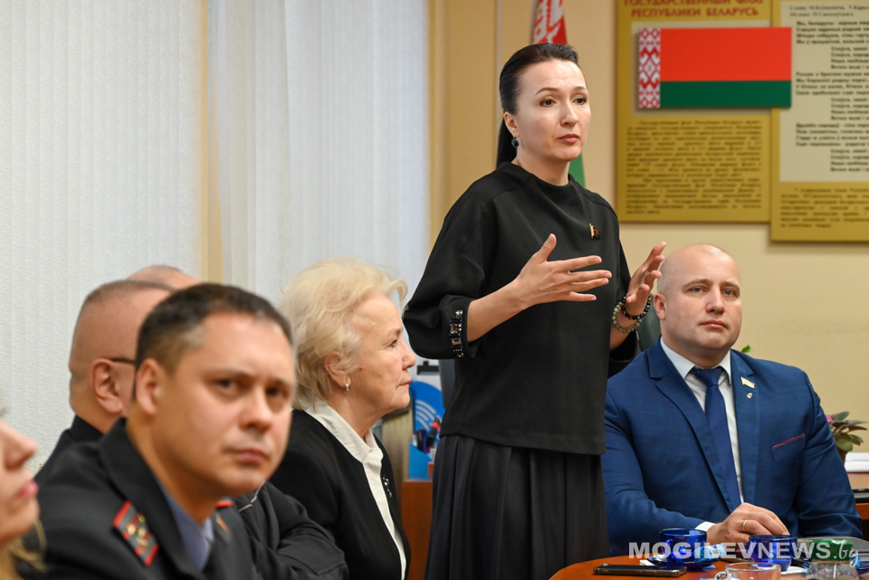 Член Совета Республики Ирина Петрусевич встретилась с ветеранским активом города Могилева