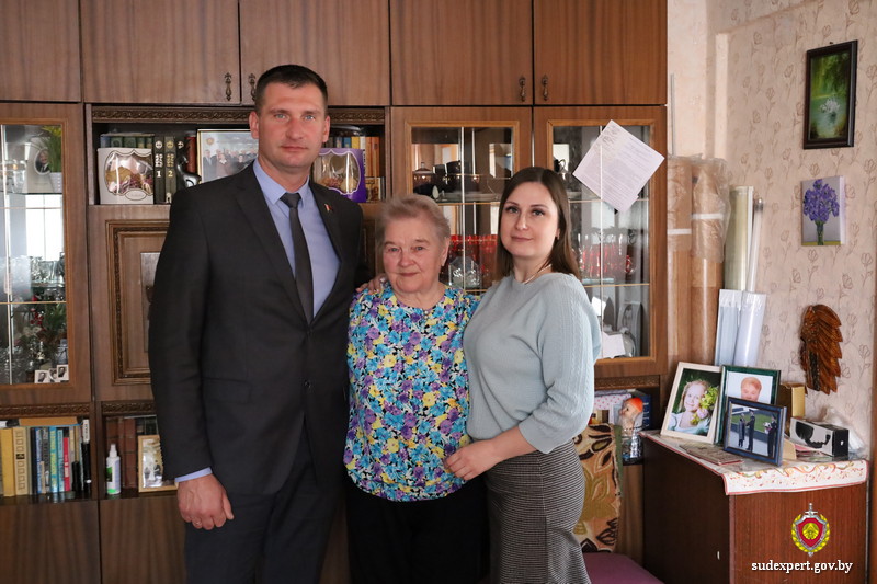 Бывшую узницу фашистского концлагеря Маргариту Васильевну Брук посетили могилевские эксперты