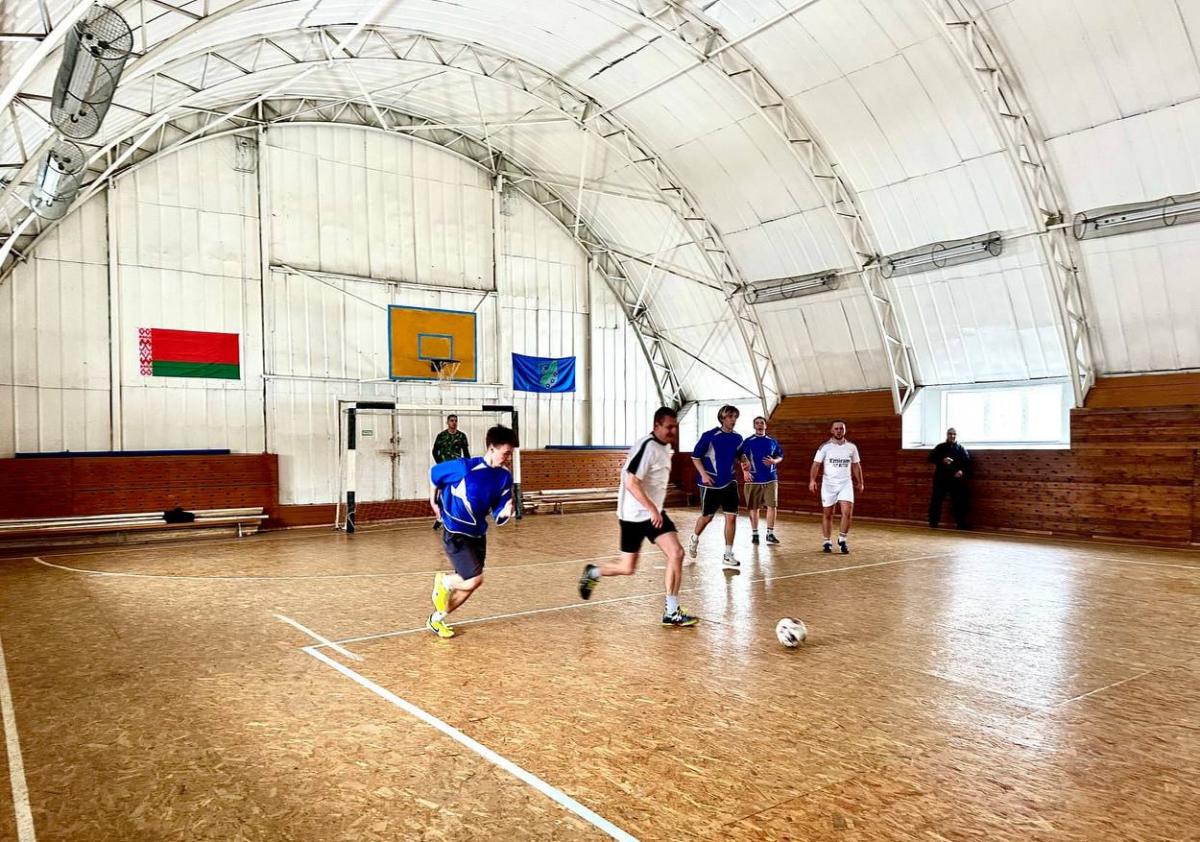 Милиционеры организовали турнир по мини-футболу для детей