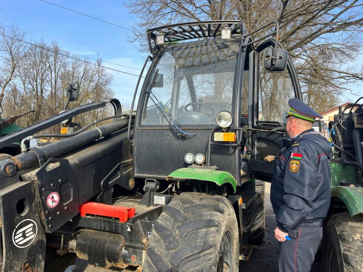 Рейдовые группы Горецкого РОВД проводят мониторинг объектов АПК