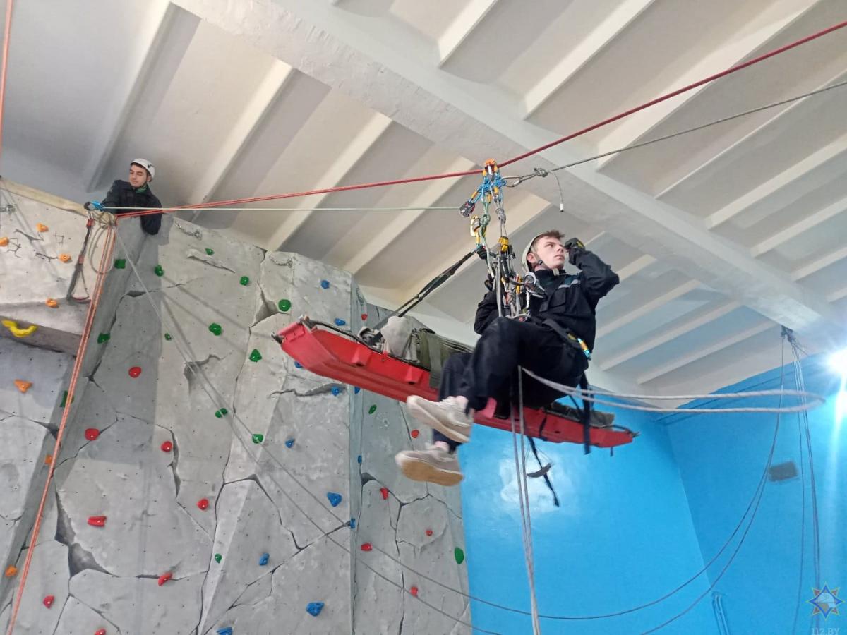 Кубок отряда по многоборью спасателей стартовал в Могилевском пожарном аварийно-спасательном отряде