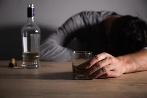 75 заявлений об ограничении дееспособности граждан вследствие злоупотребления алкоголем направлено в суды прокуратурой в 2024 году в Могилевской области
