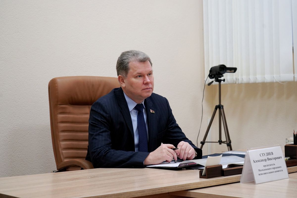Личный прием граждан провел председатель Моггорисполкома Александр Студнев