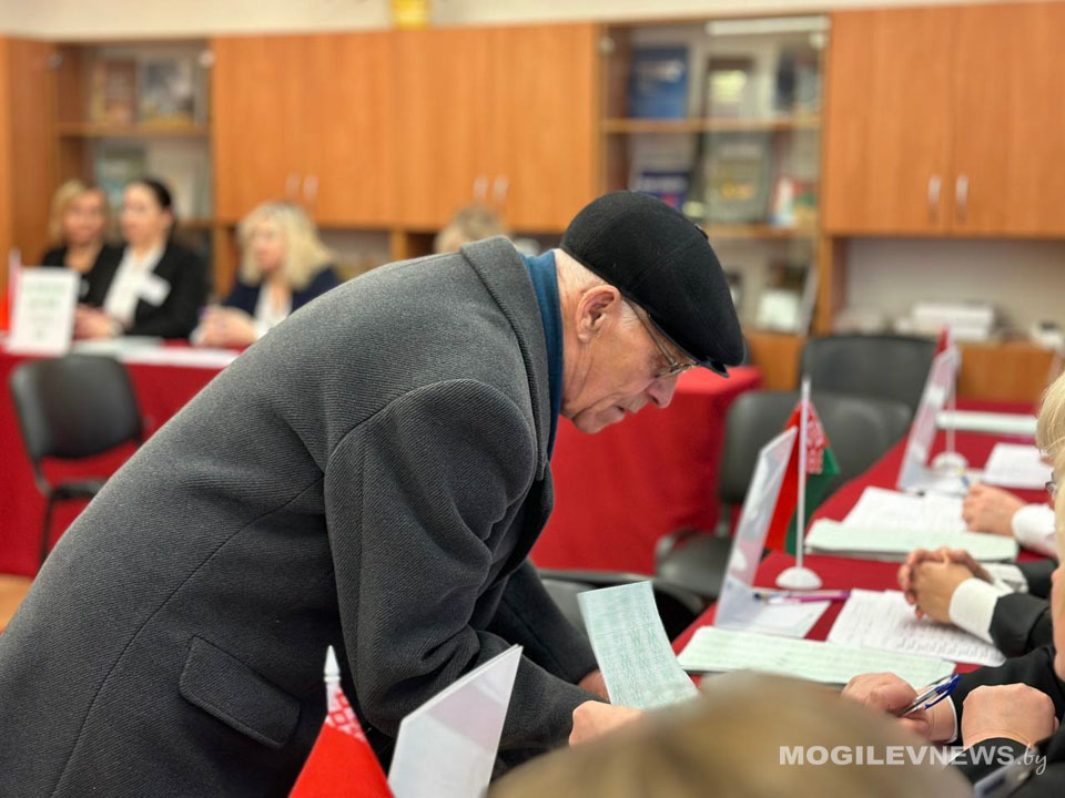 Выборы Президента Беларуси состоялись. В Могилевской области явка избирателей на 12:00 составила 58,71%