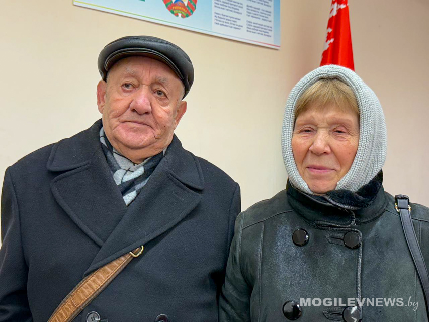 Супруги сделали свой выбор за мирную и счастливую Беларусь