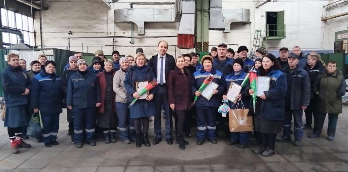 «Люди труда заслуживают всестороннего внимания и поддержки» — профсоюз отметил заслуги работников «Красного металлиста»