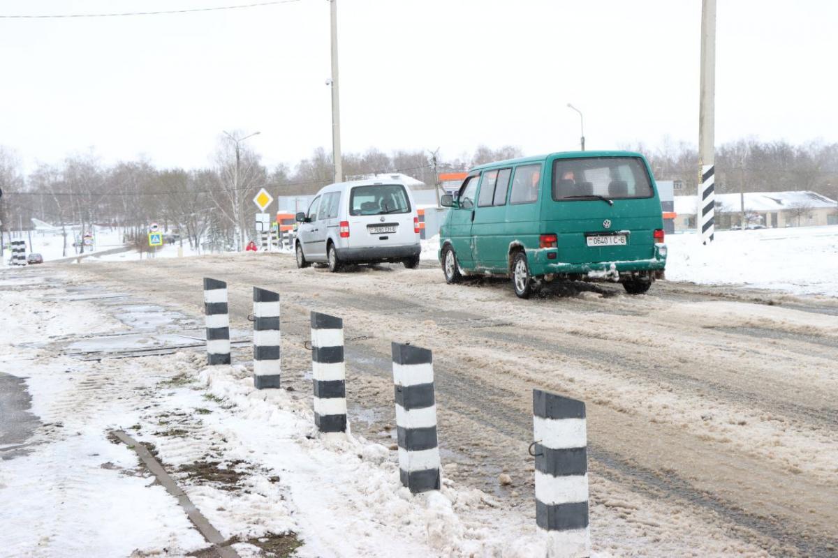 Расчистка дорог на Быховщине ведется по всем направлениям