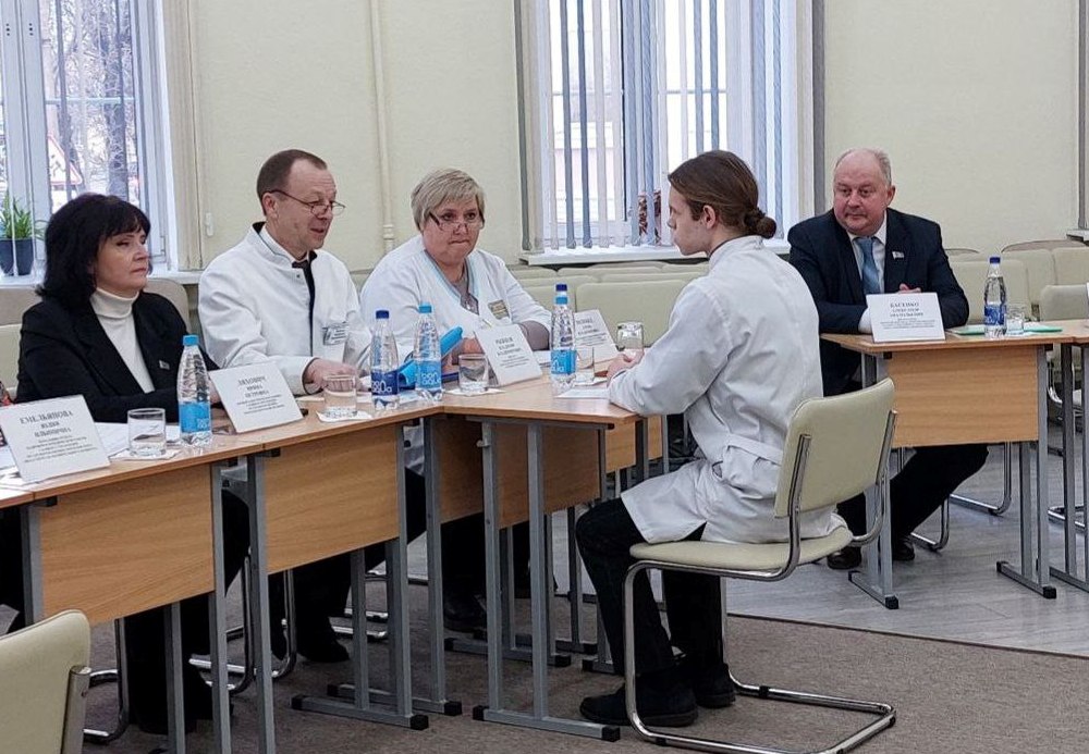 Распределение выпускников состоялось в Могилевском медколледже
