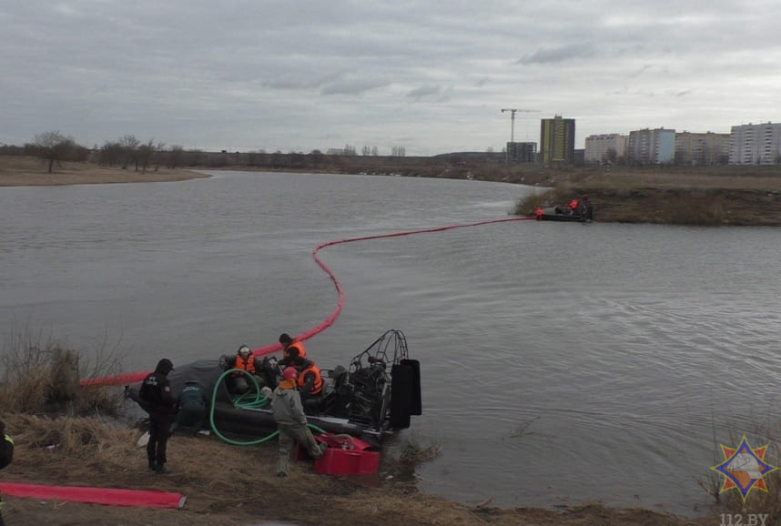 Могилевские спасатели провели учения на заливе Днепра