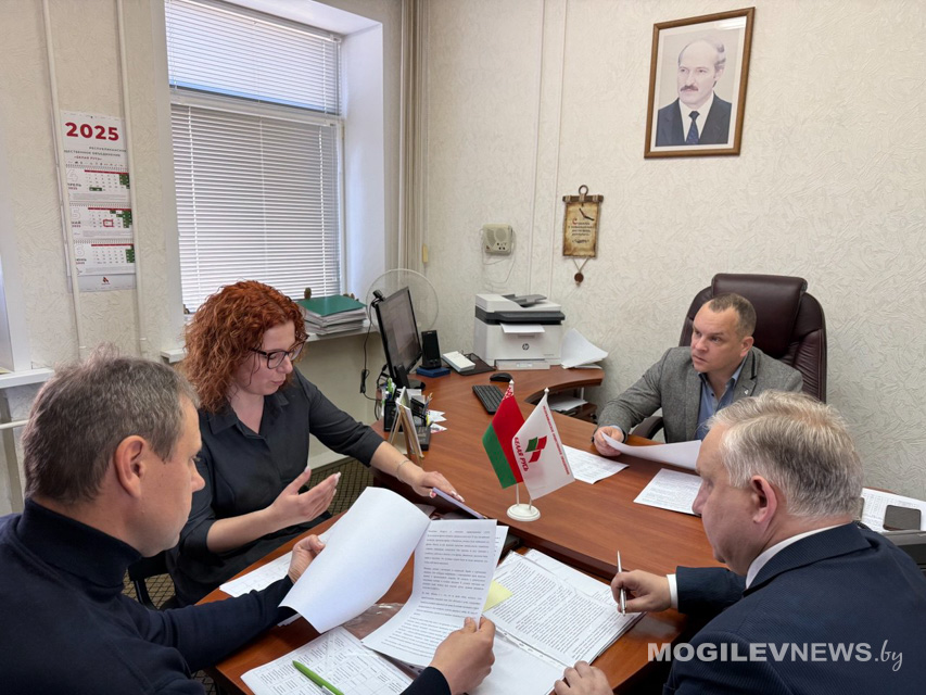 В области подвели итоги творческого молодежного конкурса «Золотое перо «Белой Руси» — 2025». Фото