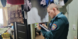 Могилевские спасатели проводят специальное профилактическое мероприятие в общежитии на улице Симонова