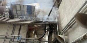 Пожар на цементном заводе тушили в Костюковичах