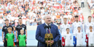Символ крепкой белорусско-китайской дружбы: Лукашенко открыл Национальный футбольный стадион