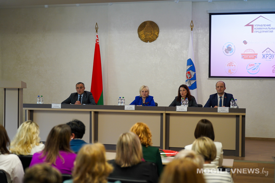 Привлечение и удержание кадров в коммунальной сфере: сессия ЖКХ прошла в рамках межотраслевого форума. Фото