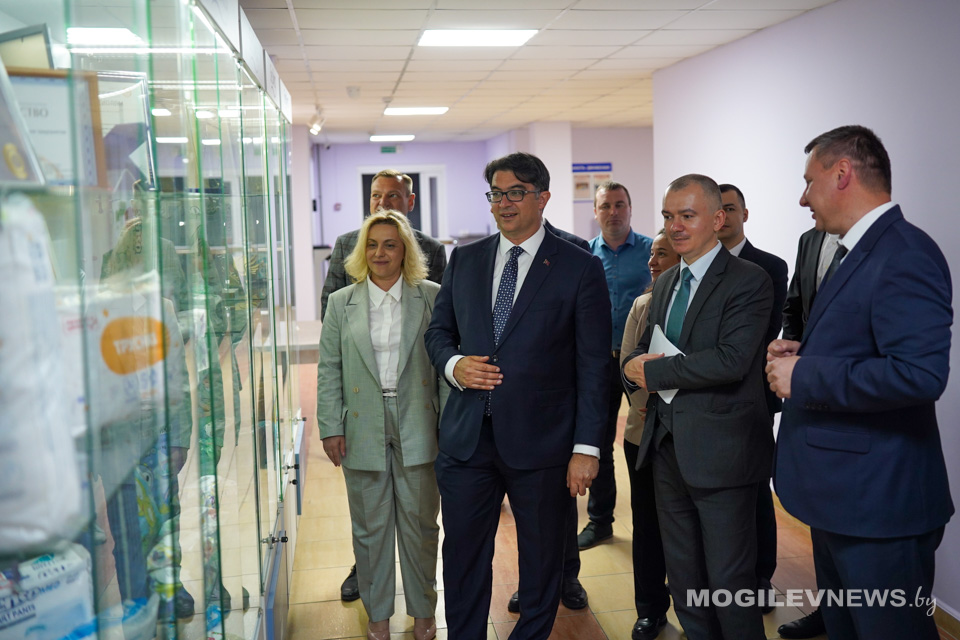 Посол Турции посетил ООО «БелЭмса». Фото