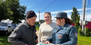 Сотрудники МЧС навестили бывшего малолетнего узника войны