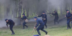 В деревне Гаи состоялась реконструкция последнего боя батальона милиции под командованием К. Владимирова