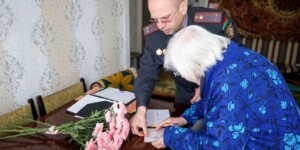 Новый паспорт вручили столетней могилевчанке