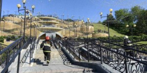Турнир «Подникольский каскад — 2025». Участники соревновались в скорости подъема по лестнице