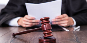 Два года лишения свободы и штраф за превышение служебных полномочий получил прораб могилевского стройпредприятия