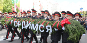 С благодарностью в сердцах. Как встречали торжественный парад на улицах Могилева