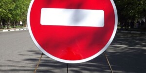 Временно будет перекрыто движение транспортных средств и скорректирована работа городского пассажирского транспорта в районе ул. Златоустовского в Могилеве 17 мая