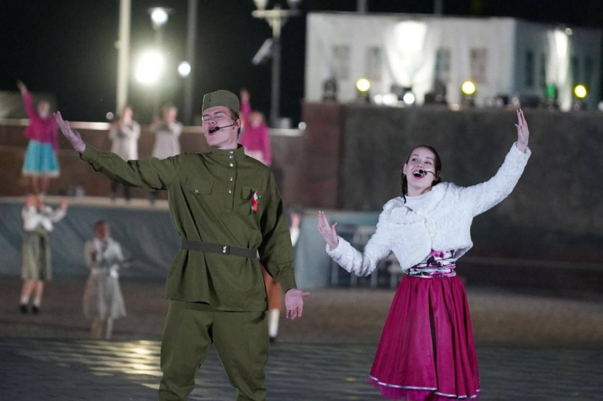 Могилев отмечает День Победы праздничным концертом. Фото