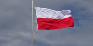 В Польше проходит первый тур президентских выборов