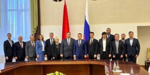 Делегация Смоленской области с официальным визитом посещает Могилев. Фото