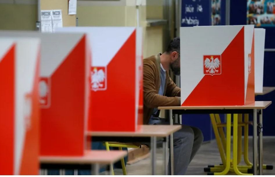 Кто же станет президентом? Сегодня в Польше — второй тур выборов президента страны