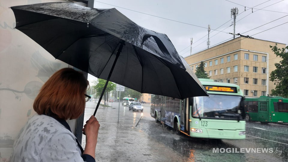 Погода на выходные: дожди и около +20°С днем
