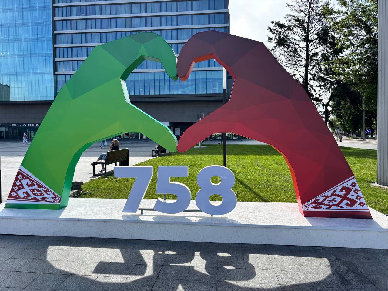 Погода на выходные: ветрено, дождливо, местами грозы