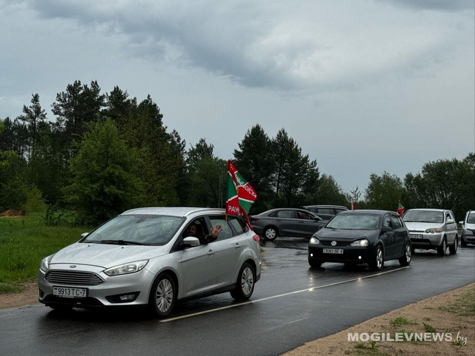 Автопробег, посвященный 80-летию Победы в Великой Отечественной войне, проходит в регионе