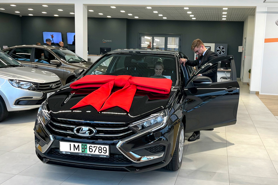 Только на Шмидта, 1г! Черная пятница в концептуальном автоцентре LADA.BY в Могилеве: цены от 30 900 BYN, кредит без аванса до 10 лет. Платеж от 147 рублей