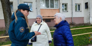 Спасатели в Могилеве проводят беседы с жильцами многоквартирных домов, в которых произошли пожары